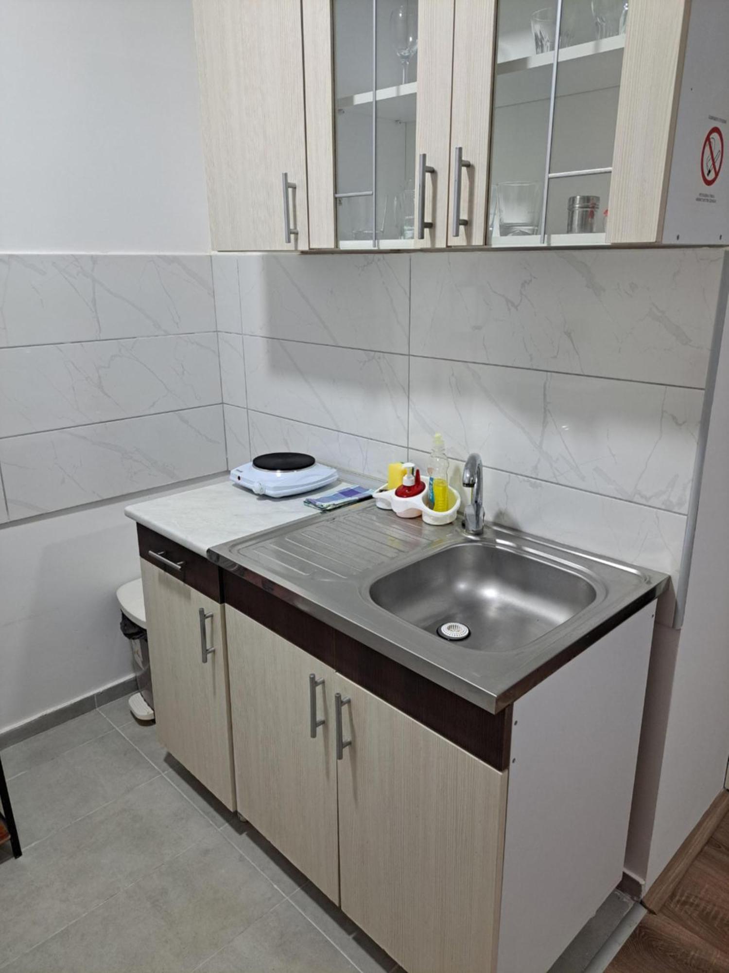 6 Apartment