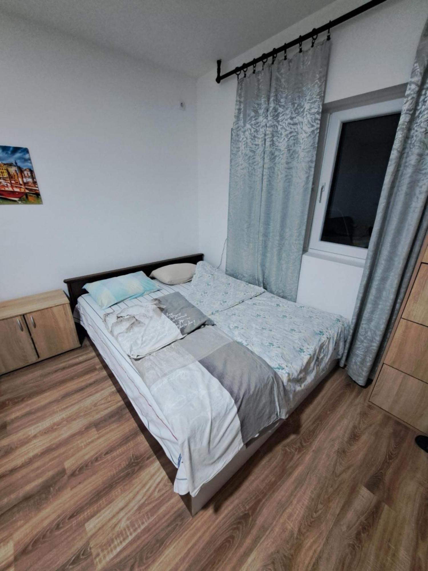 6 Novi Sad